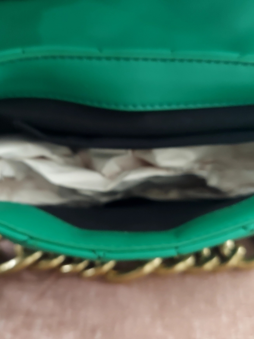 Zara Quilted Emerald Shoulder Bag with Chunky Gold Chain - Picture 3 of 3